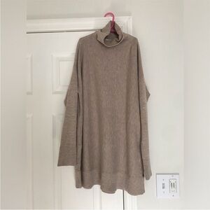 Loft Turtleneck Tunic Sweater Side Slits - Oatmeal Tan - Size Small